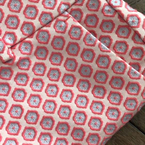 Loft patterned shorts, size 6 - Picture 5 of 6